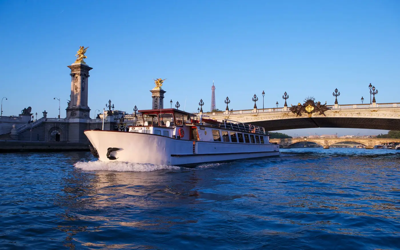 La Péniche d'Achley, péniche navigante sur la Seine, Paris, jusqu'à 80 personnes — photo 4
