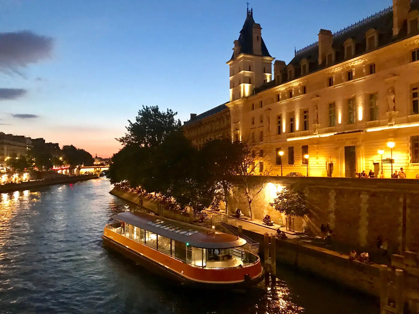 La Péniche d'Evelyne, péniche navigante sur la Seine, Paris, jusqu'à 100 personnes — photo 5