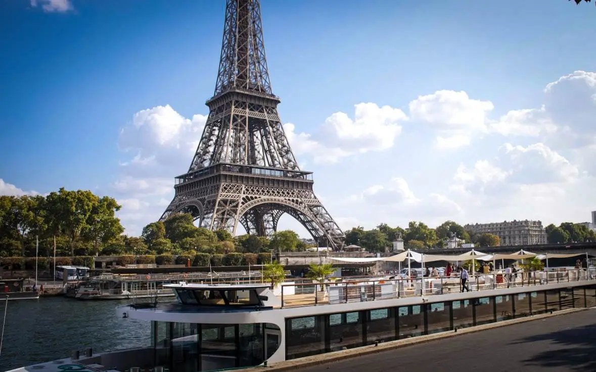 La Péniche de Marine, péniche navigante sur la Seine, Paris, jusqu'à 400 personnes — photo 3