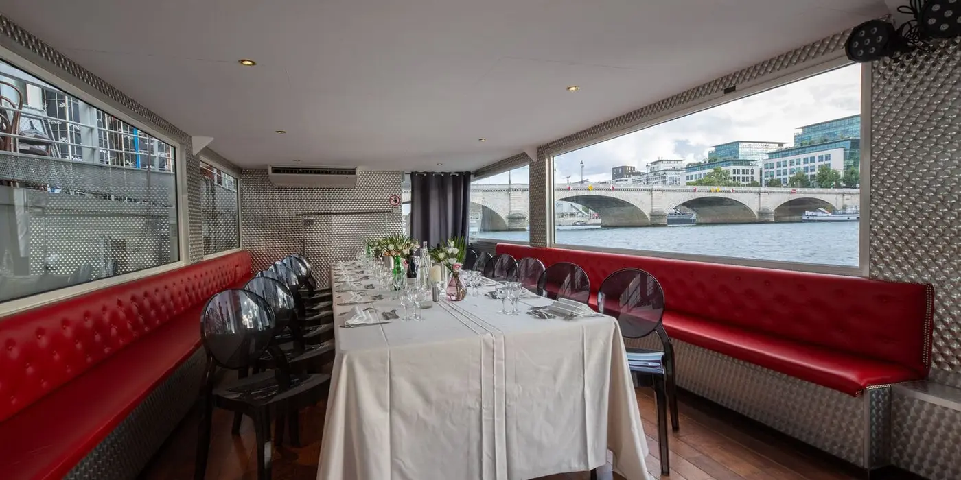 La Péniche de Paola, péniche navigante sur la Seine, Paris, jusqu'à 40 personnes — photo 2
