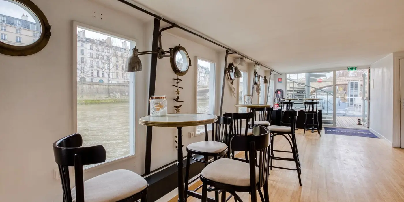 La Péniche de Perrine, péniche à quai, Paris 5e, jusqu'à 120 personnes — photo 2