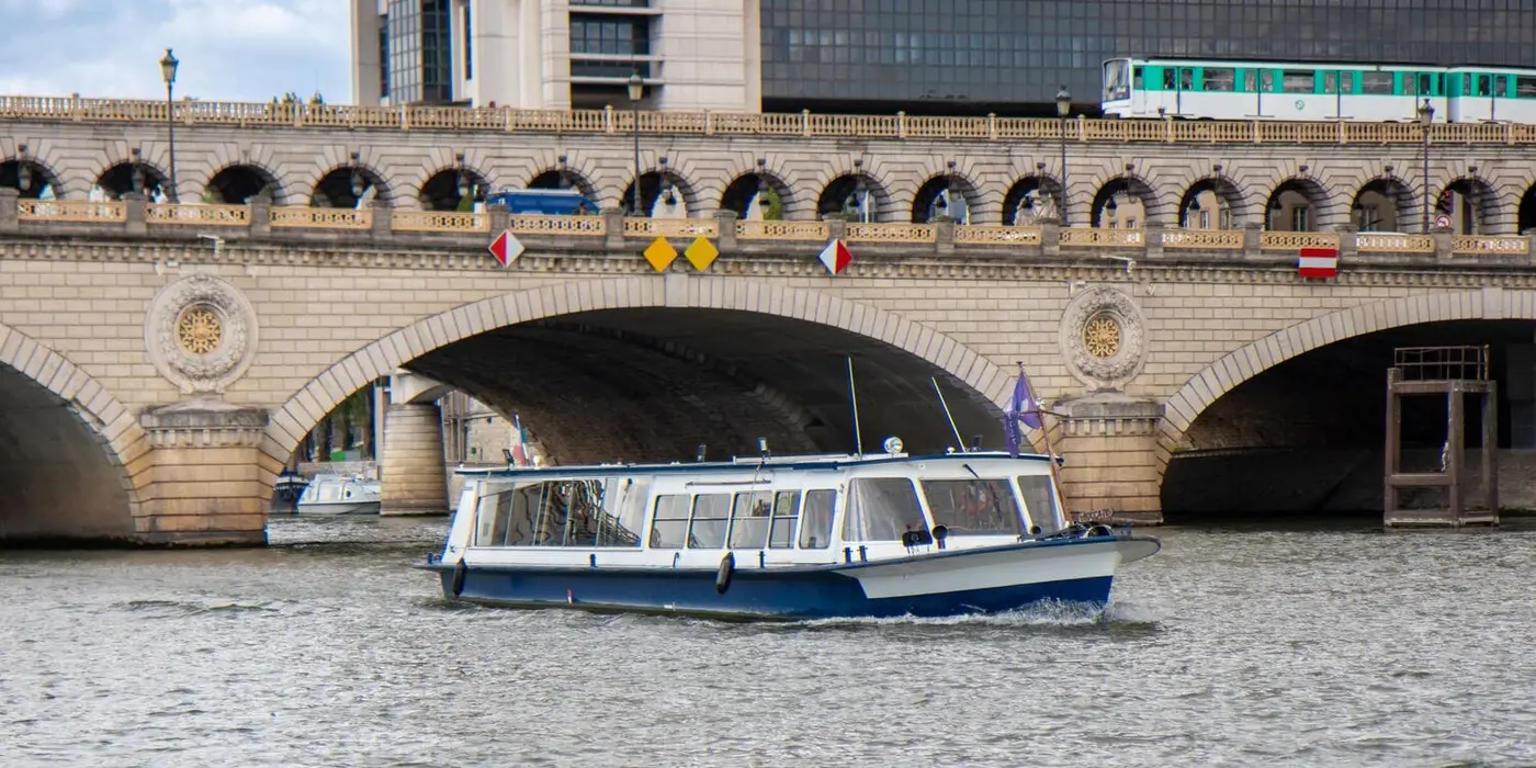 La Péniche de Rosa, Paris