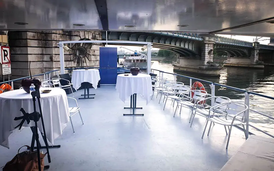 La Péniche de Tim, Paris